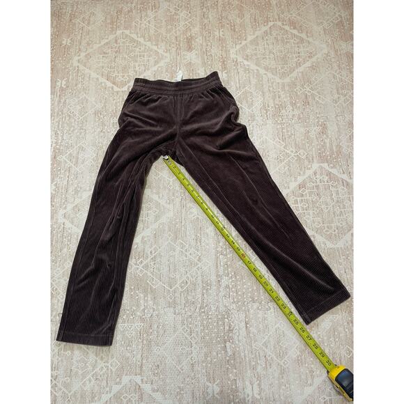 Lululemon Women's Scuba Mid Rise Wide Leg Pant 7/8 Length Velvet Cords sz 2 - Picture 9 of 11